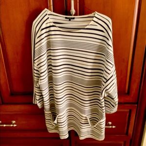 LAFAYETTE 148 NEW YORK DARK GRAY/WHITE STRIPED TUNIC TOP M/L